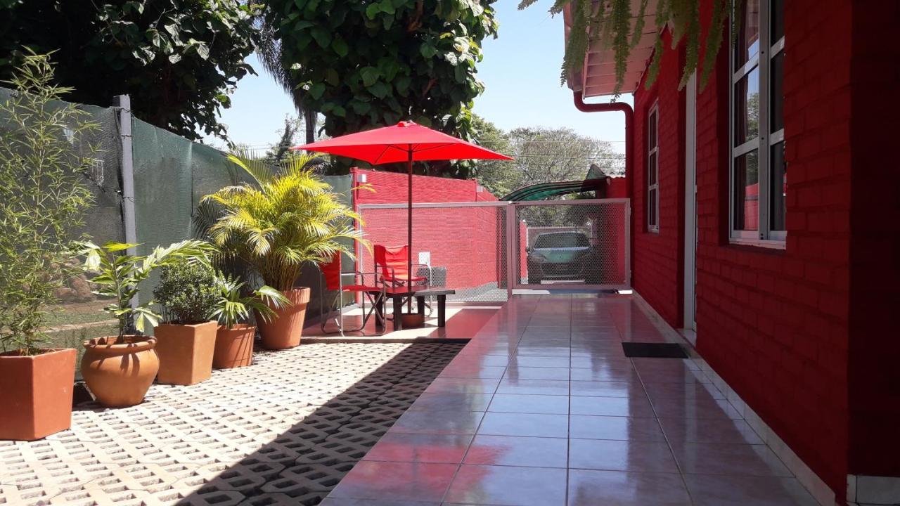 En Familia Villa Puerto Iguazú Dış mekan fotoğraf