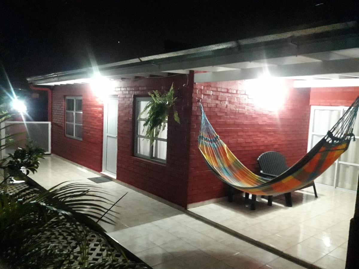 En Familia Villa Puerto Iguazú Dış mekan fotoğraf